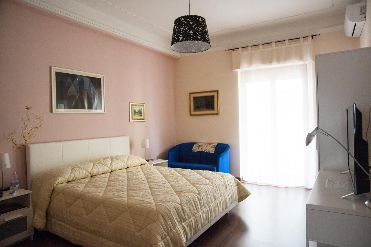 Alma B&B Crotone Buitenkant foto