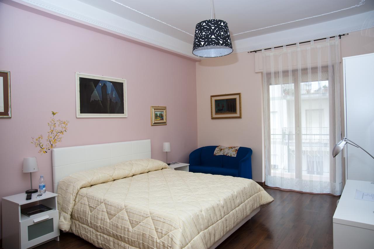 Alma B&B Crotone Buitenkant foto